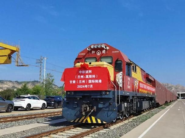 标题：跨境电商出口旺盛 中欧班列需求高企运价维持高位